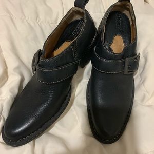 Born boots